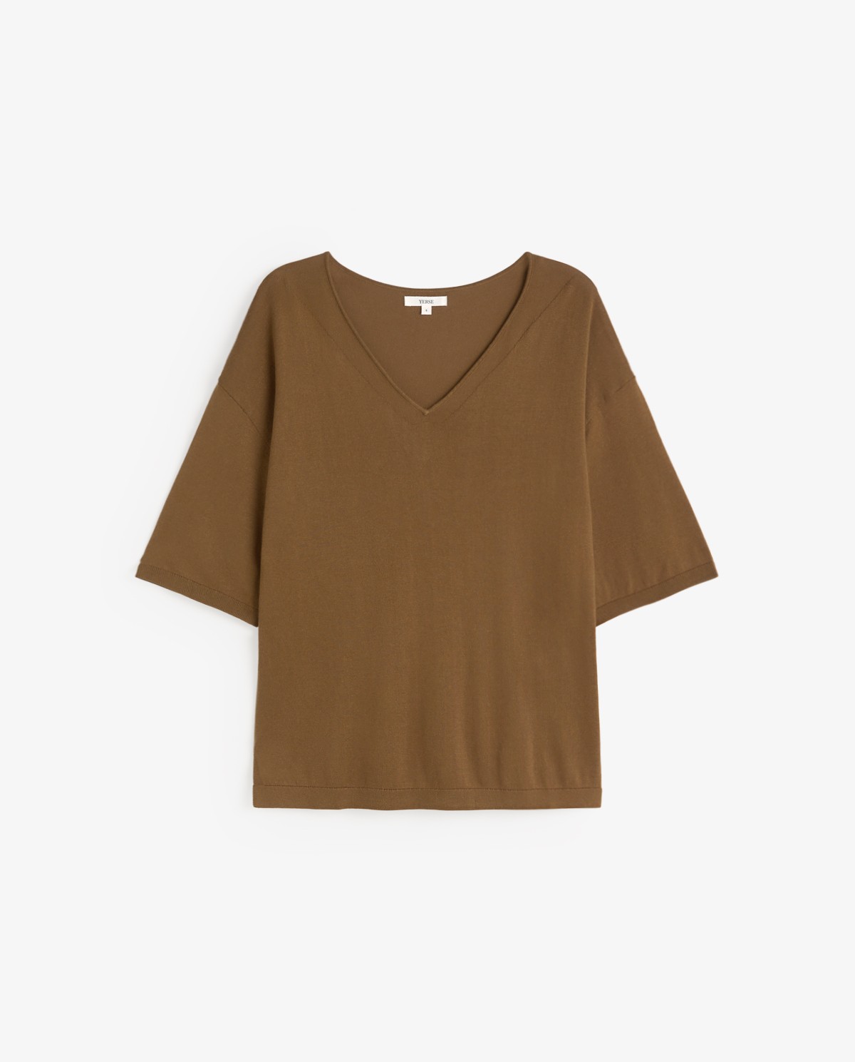 Jersey manga corta cuello pico en color caqui, vista frontal con detalle del tejido 6