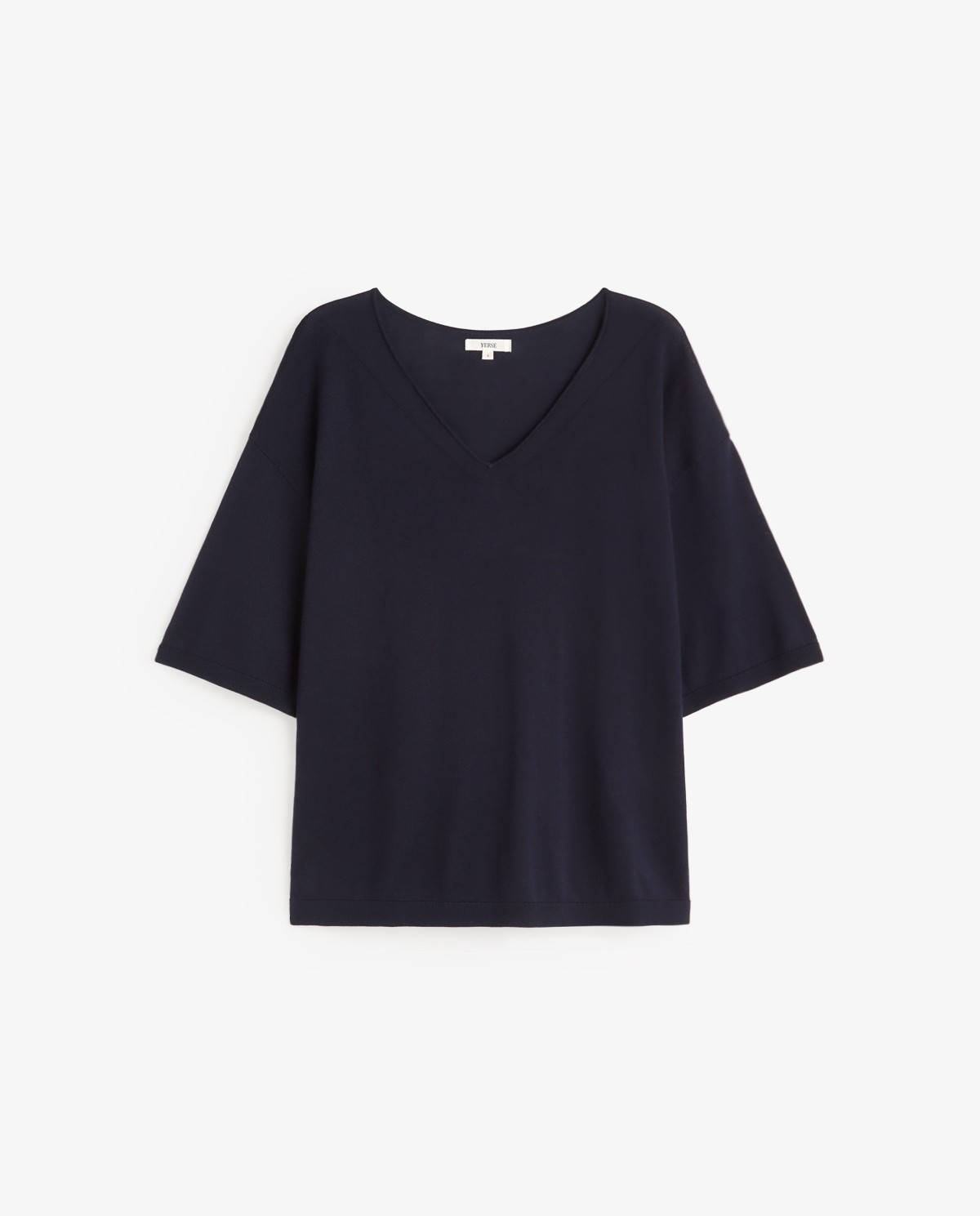 Jersey manga corta cuello pico en color azul oscuro, vista frontal con detalle del tejido 7