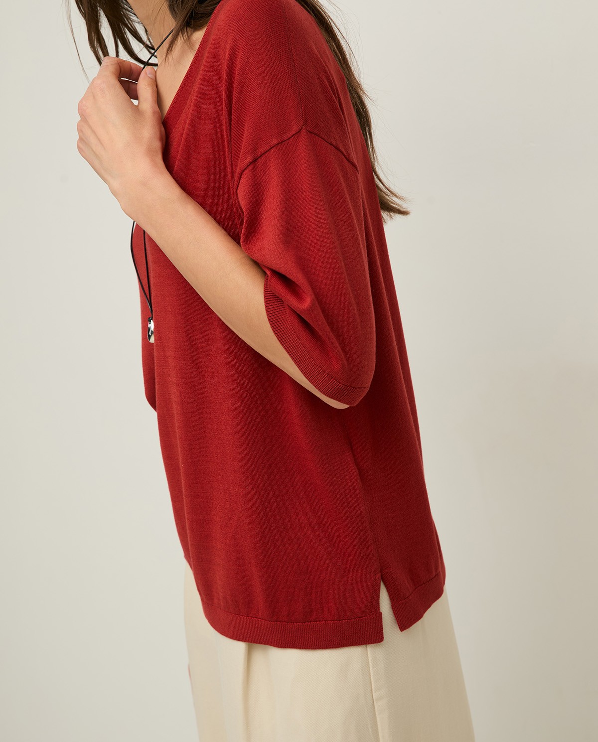Short-sleeve V-neck sweater|Yerse 2