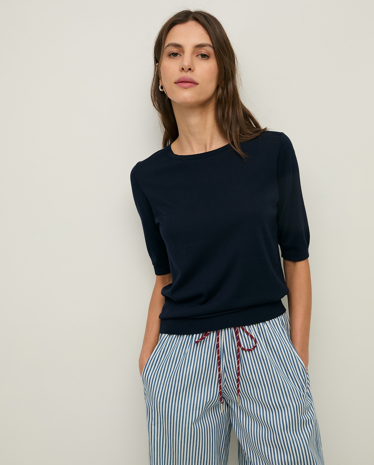 Short-sleeve sweater with round neckline|Yerse