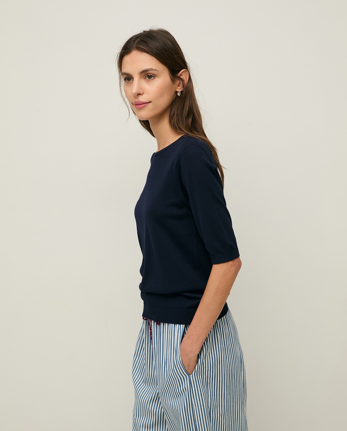 Short-sleeve sweater with round neckline|Yerse 2