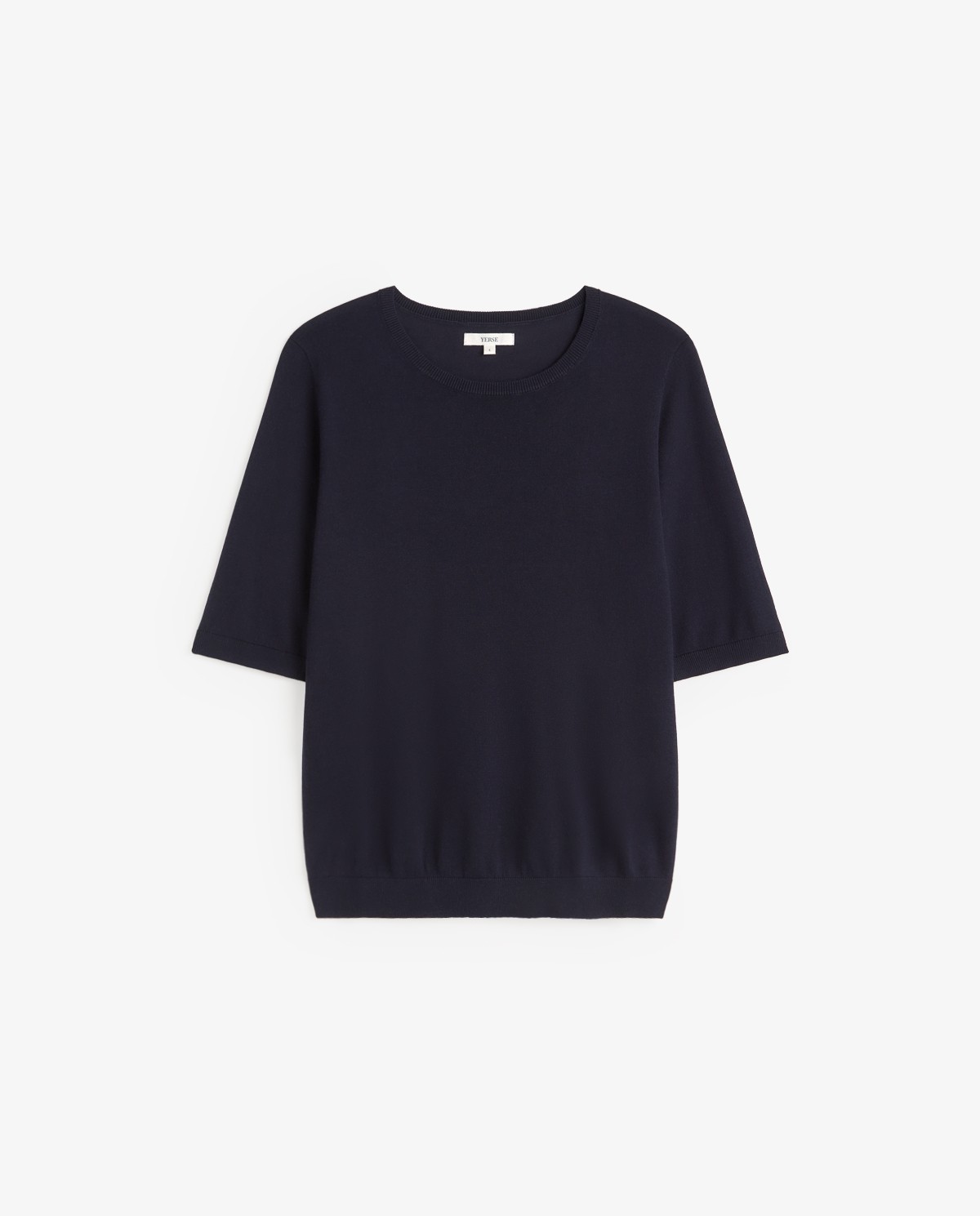 Jersey manga corta cuello redondo en color azul oscuro, vista frontal con detalle del tejido 6