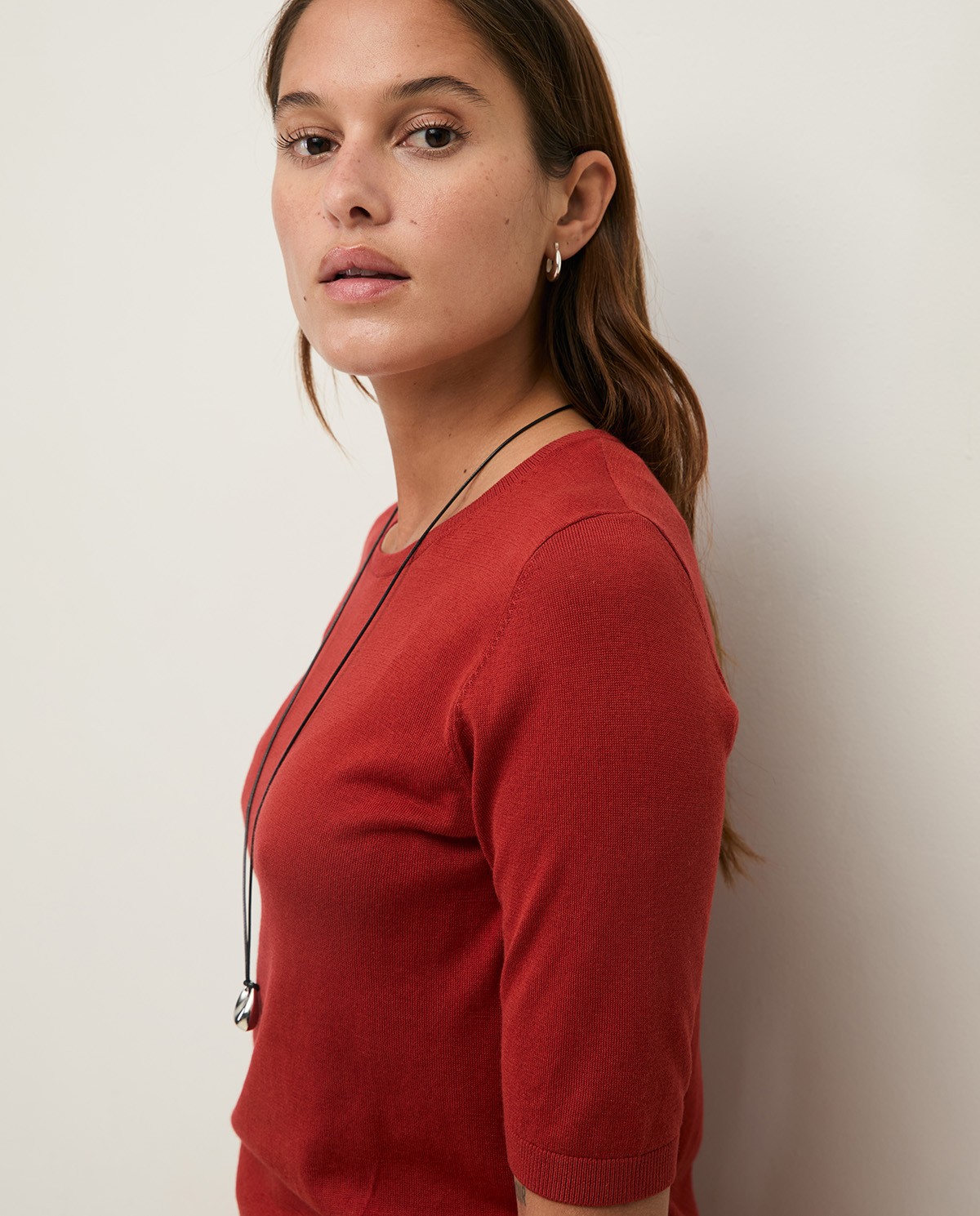 Short-sleeve sweater with round neckline|Yerse