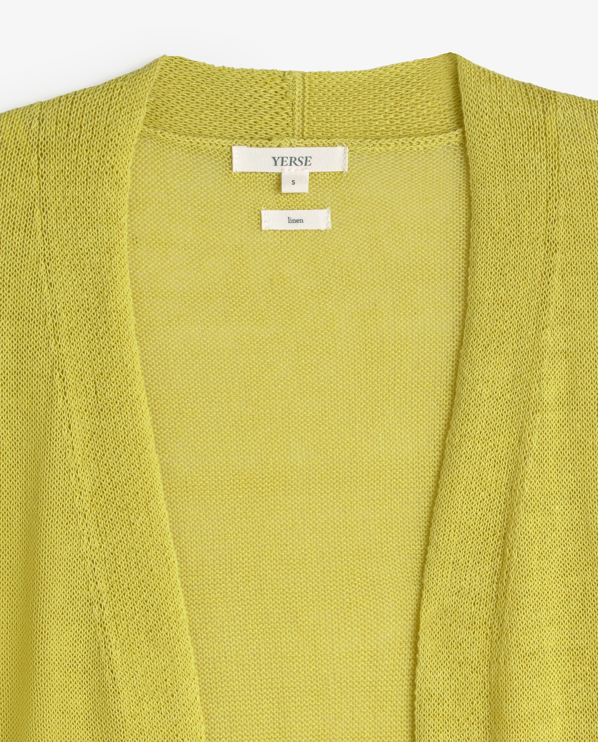 Cárdigan de lino manga francesa en color lima, vista frontal con detalle del tejido 7