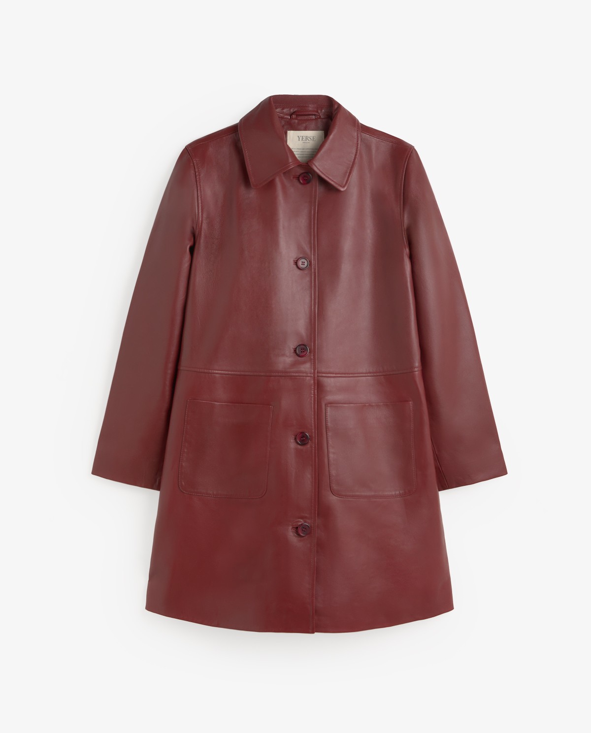 Chaqueta cuero midi en color burdeos, vista frontal con detalle del tejido 11