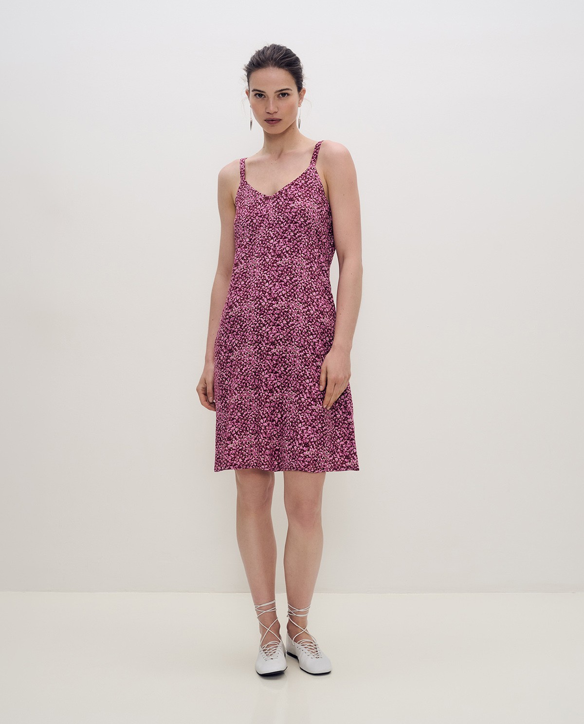 Vestido corto fluido flores