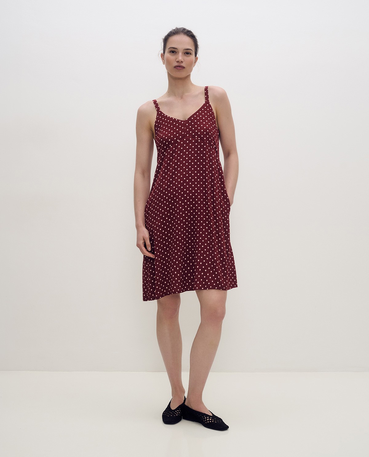 Vestido corto fluido lunares