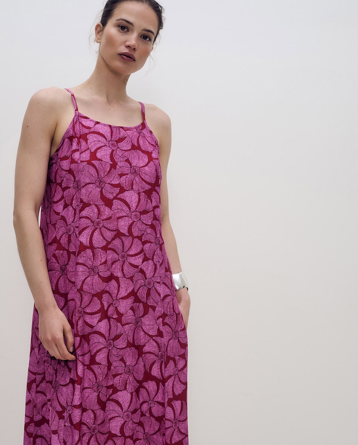 Vestido largo tirantes flores