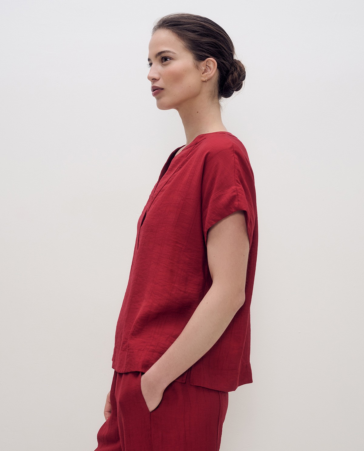 Blusa fluida escote pico