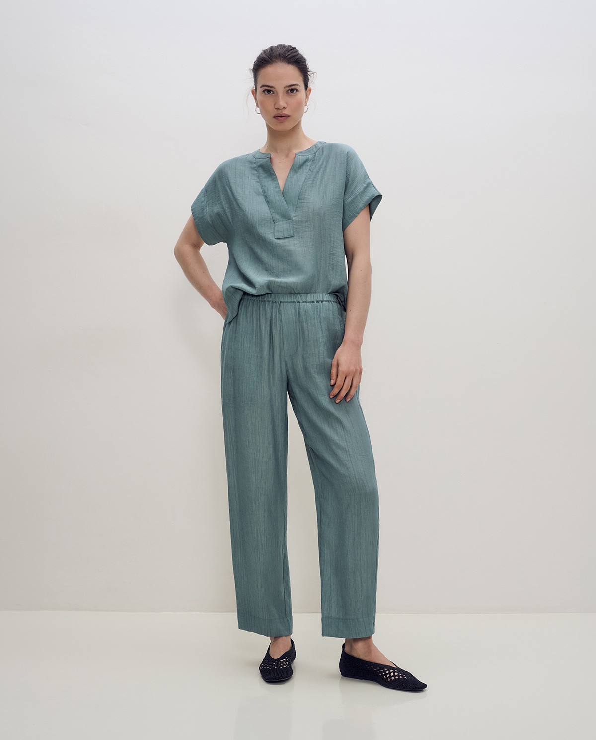 Pantalón fluido wide leg