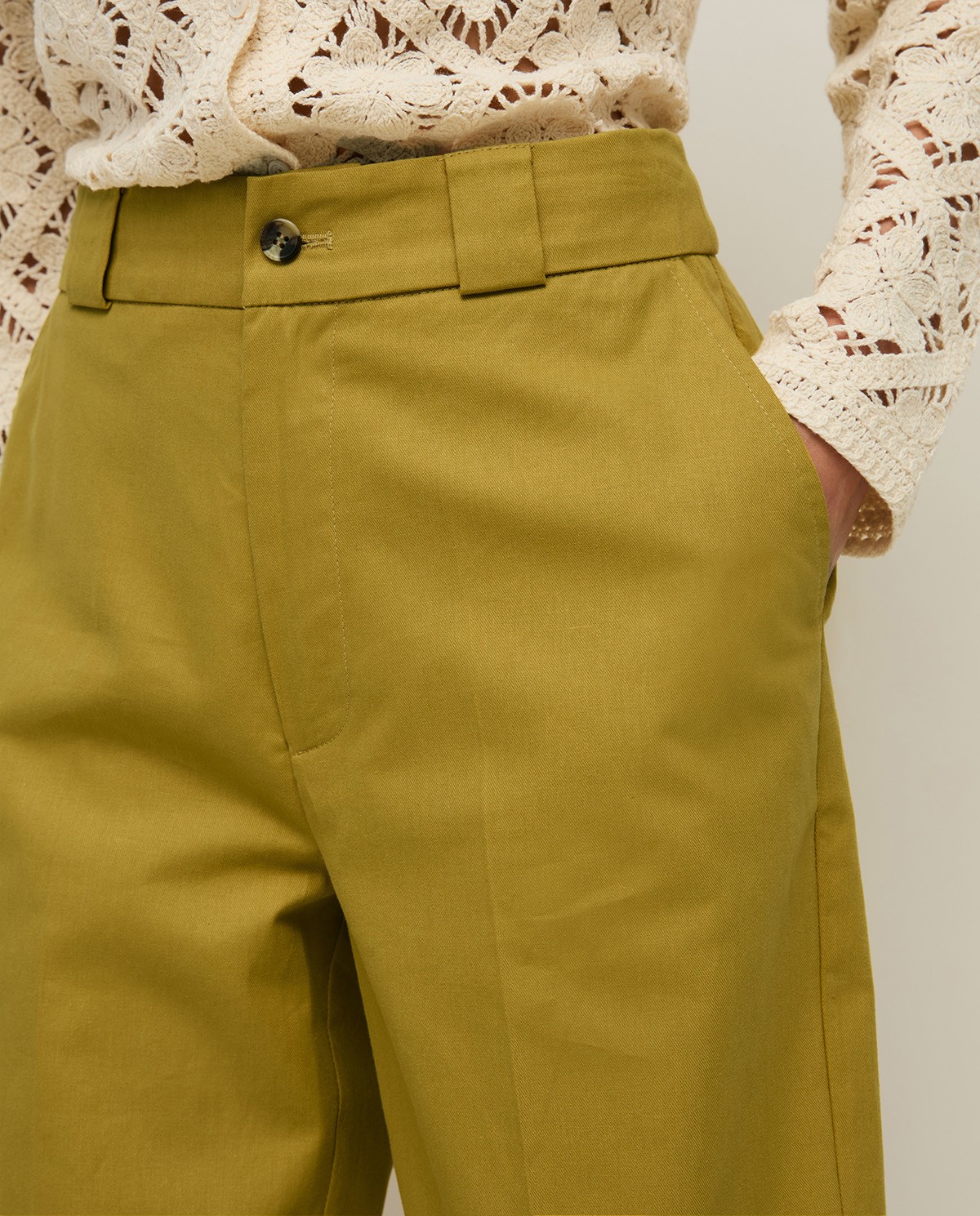 Pleated tailored trousers|Yerse 3