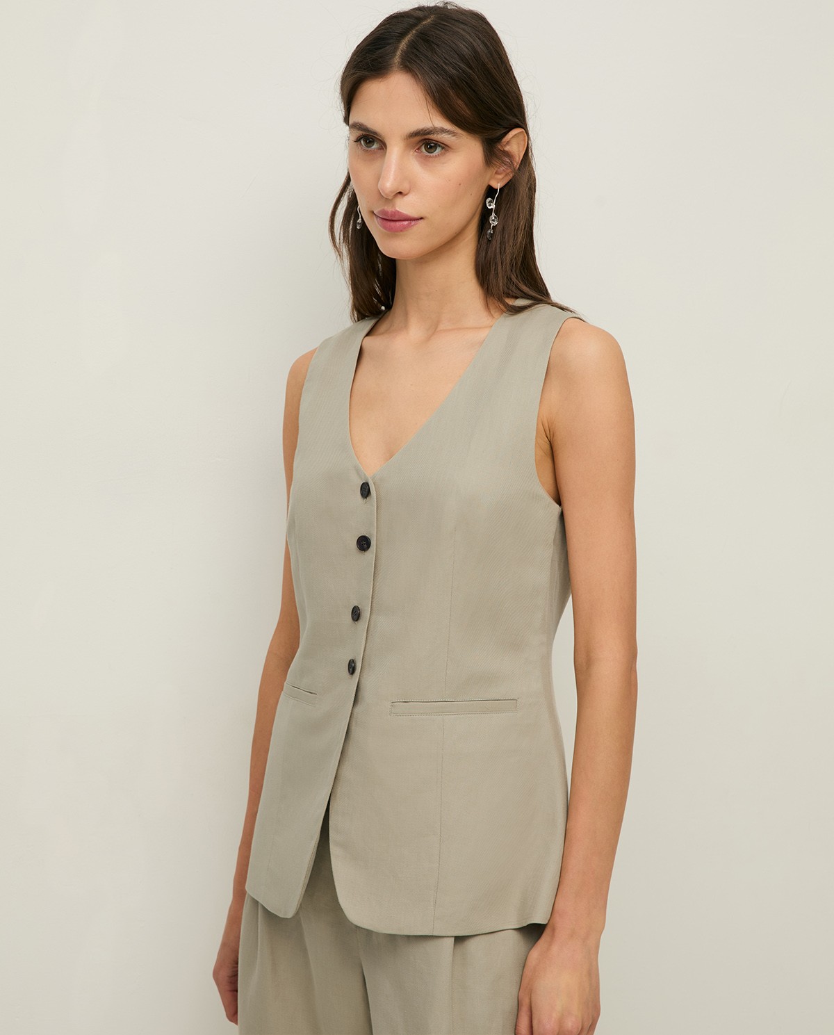 Linen-blend tailored vest |Yerse 4