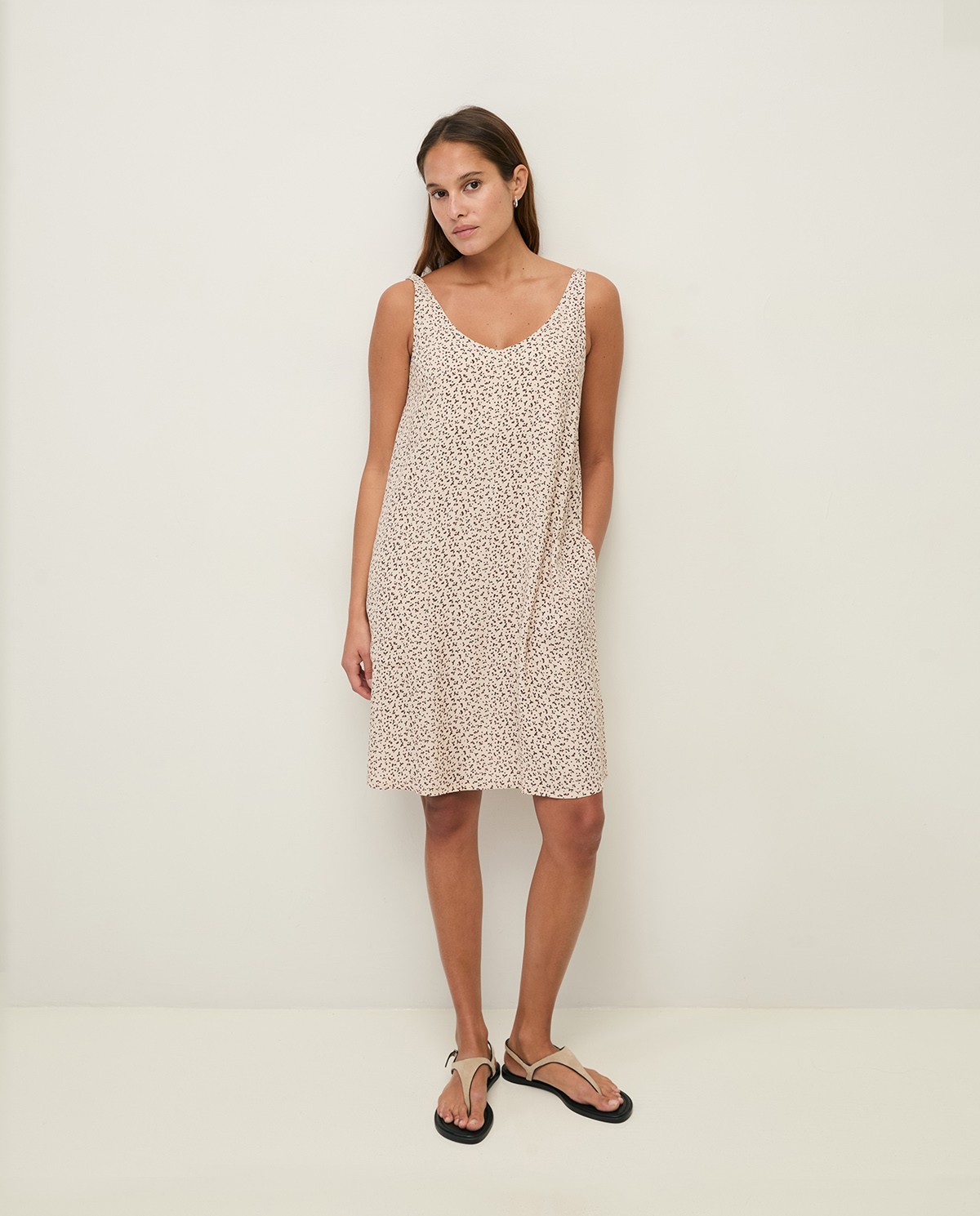 Vestido corto crepé Ecovero™