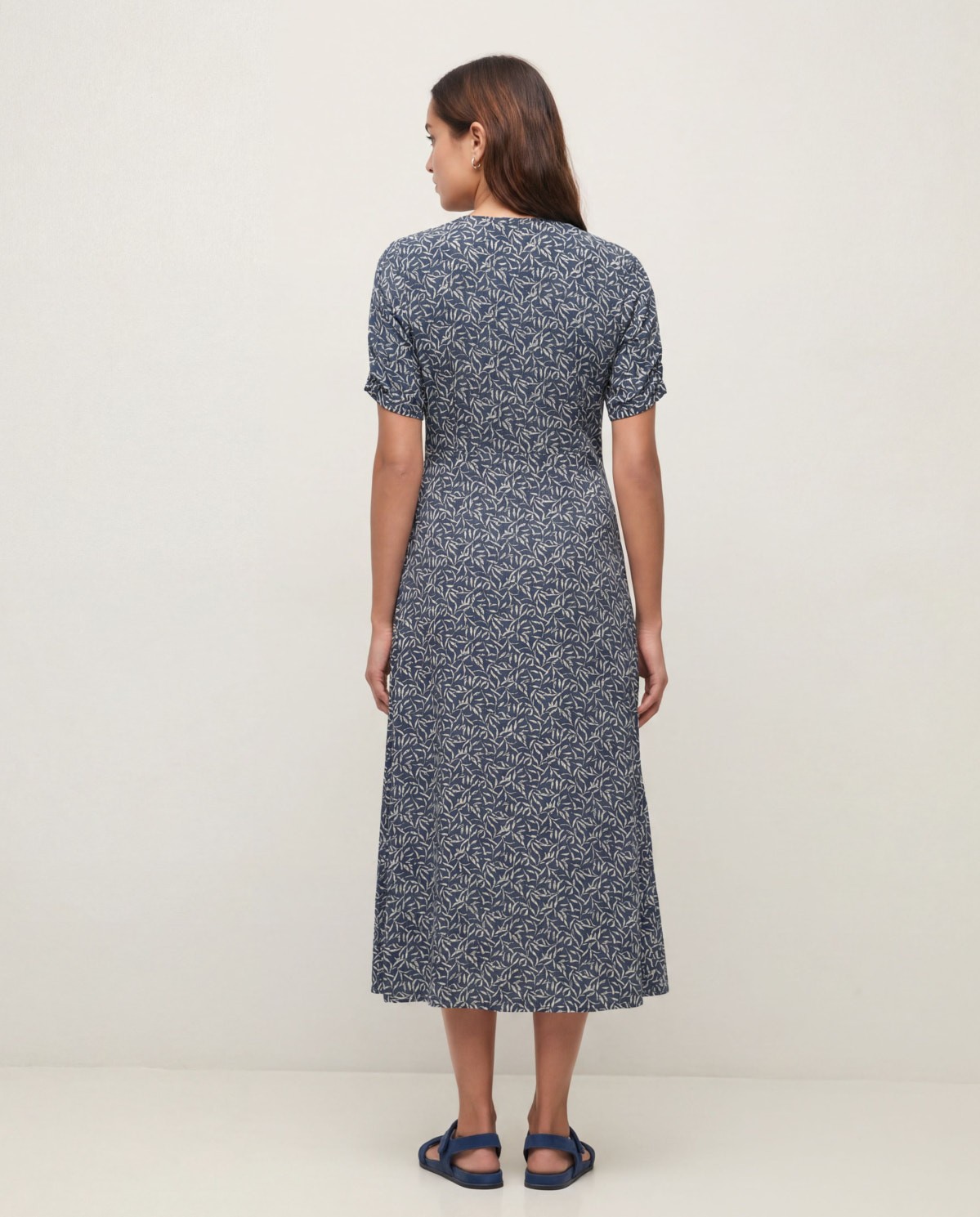 Vestido midi fluido flores
