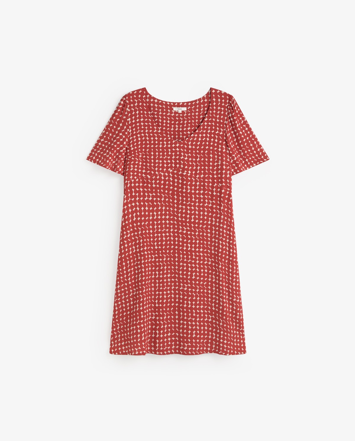 Vestido midi fluido estampado geométrico en color Rojo oscuro, vista frontal con detalle del tejido 5