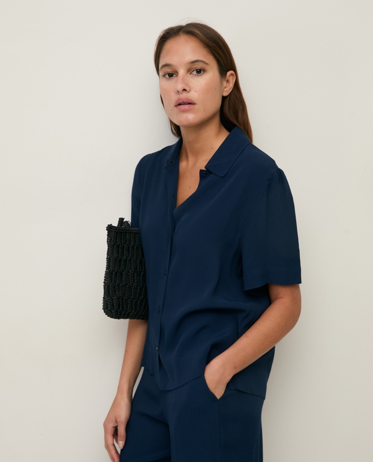 Short-sleeve crepe shirt |Yerse