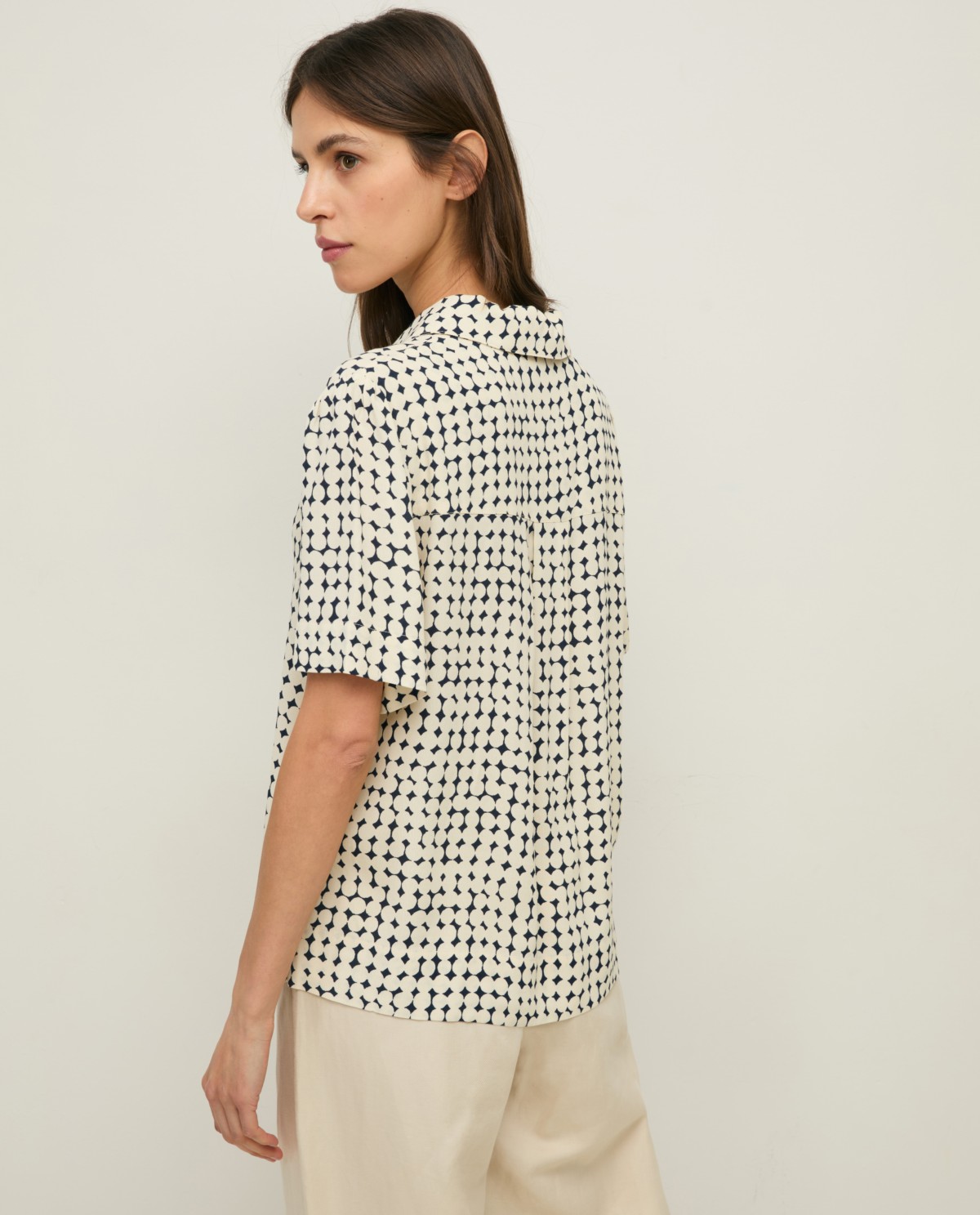Short-sleeve crepe shirt |Yerse 4