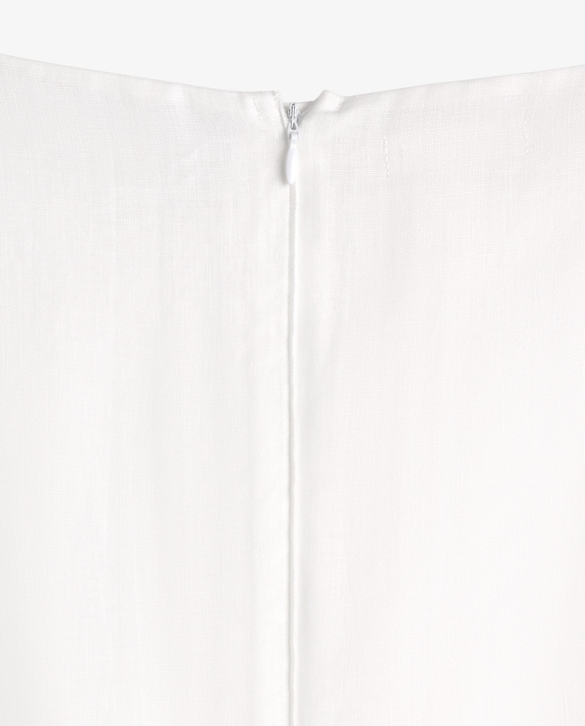 Vestido cáñamo manga corta en color blanco, vista frontal con detalle del tejido 9