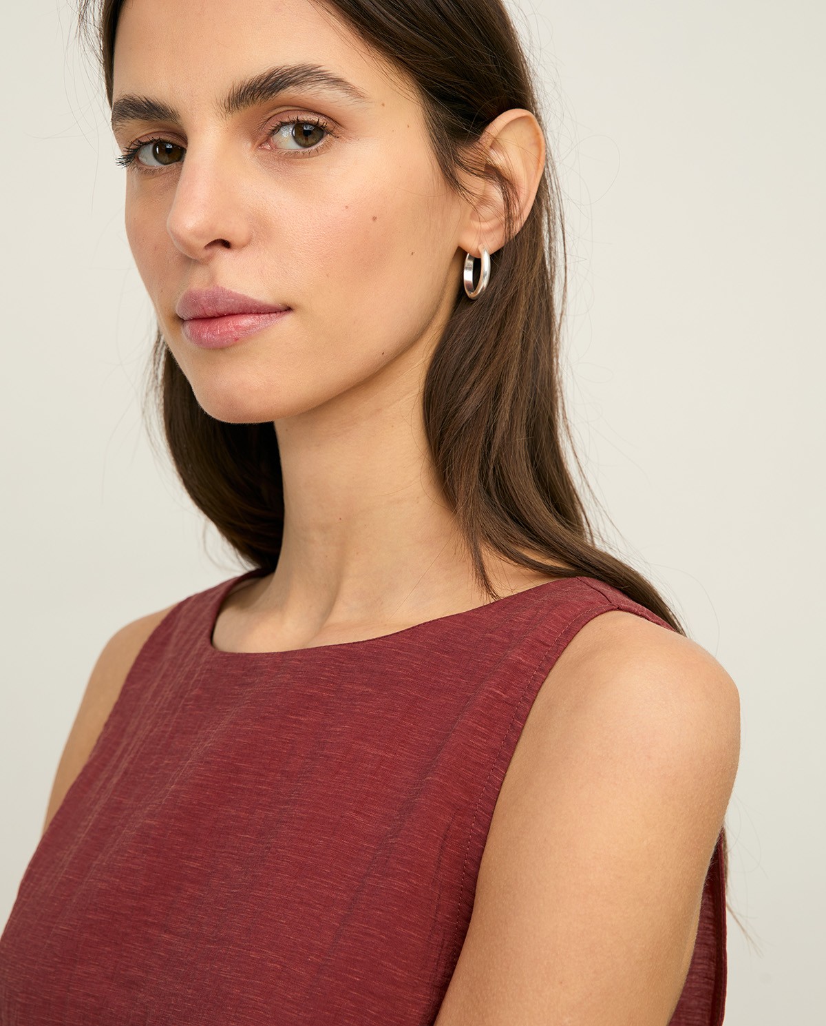 Bateau-neck sleeveless top|Yerse 1