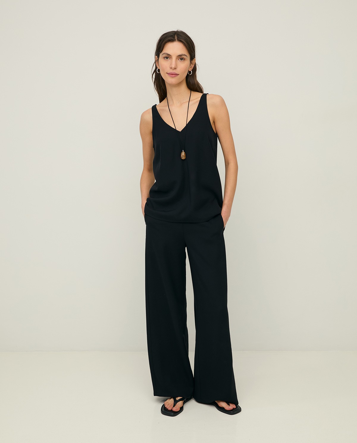 Flowy wide-leg trousers|Yerse 1