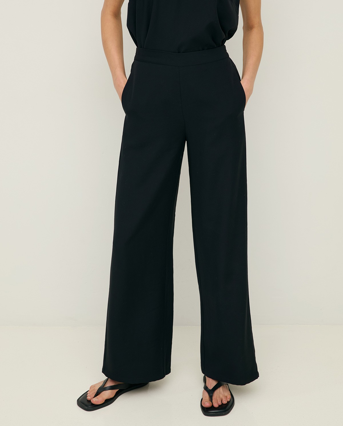 Flowy wide-leg trousers|Yerse 2
