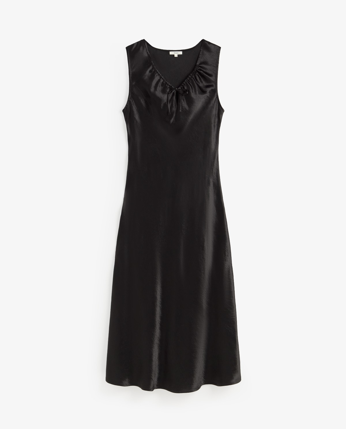 Vestido largo satinado en color negro, vista frontal con detalle del tejido 4