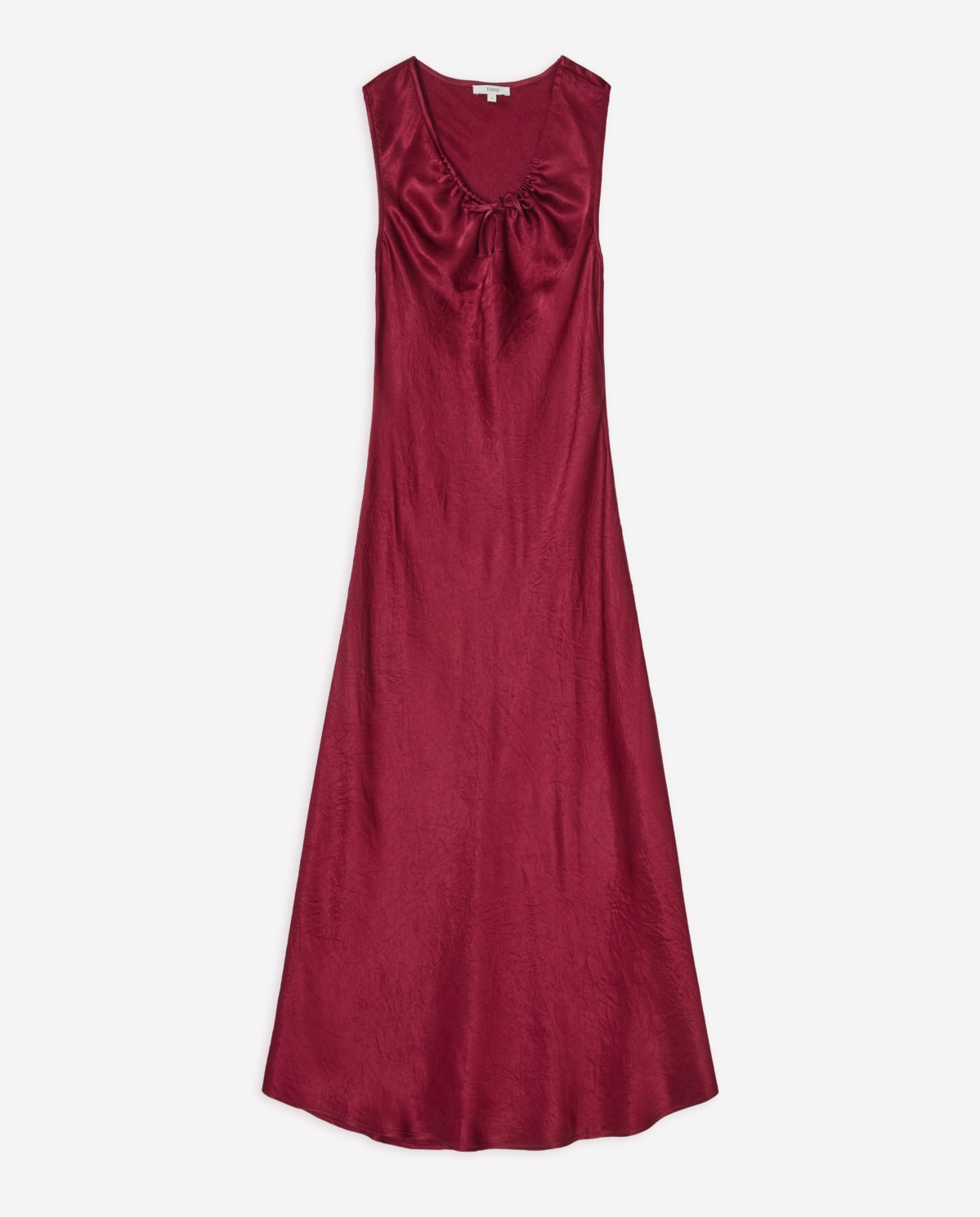 Vestido largo satinado en color frambuesa, vista frontal con detalle del tejido 5