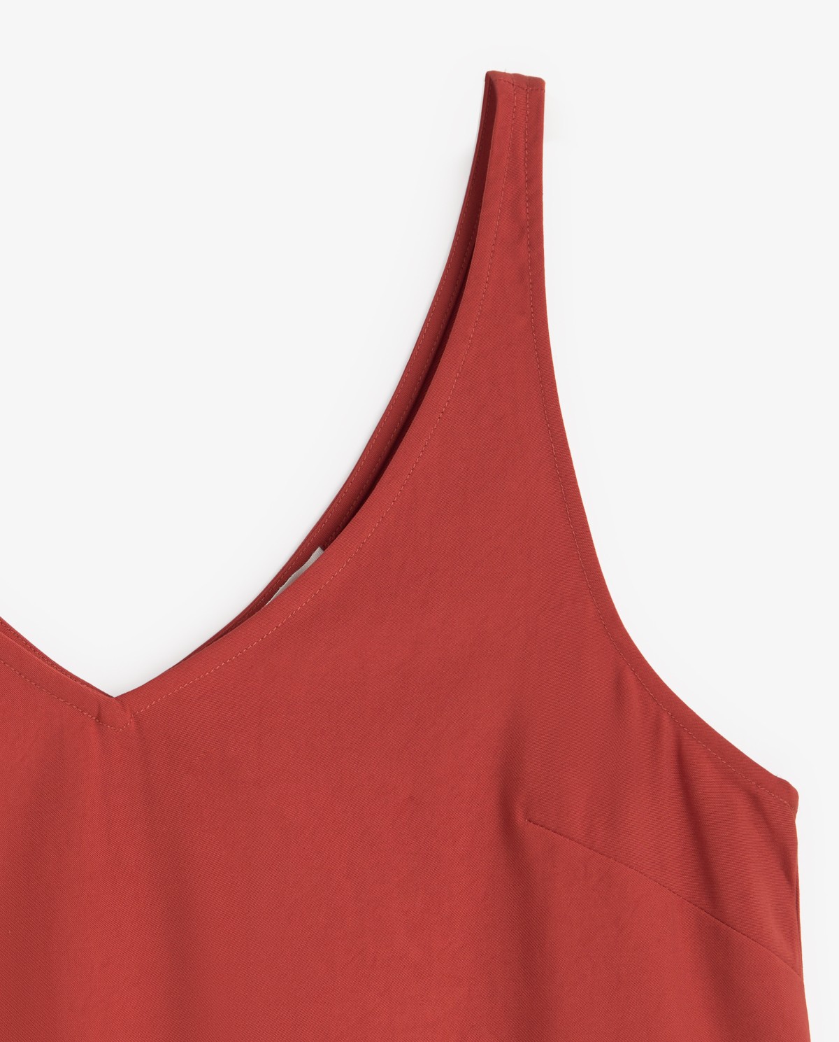 Top escote y espalda de pico en color burdeos, vista frontal con detalle del tejido 7