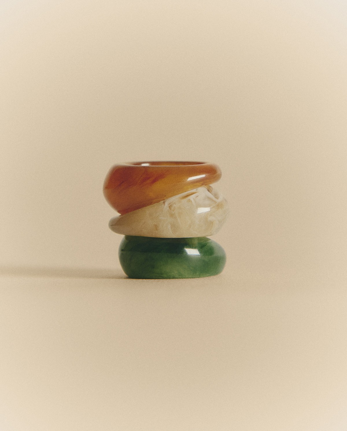 Set anillos efecto marmol y carey