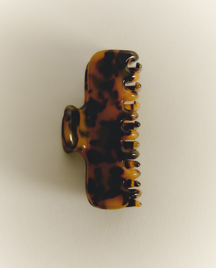 Pinza efecto carey marrón oscuro y negro