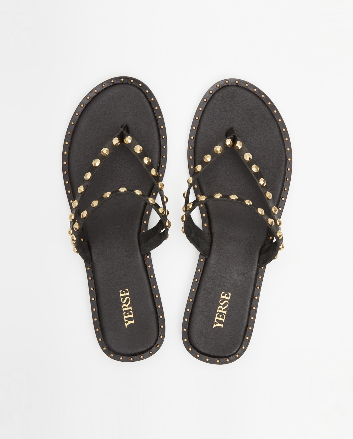 Sandalias planas piel con tachuelas