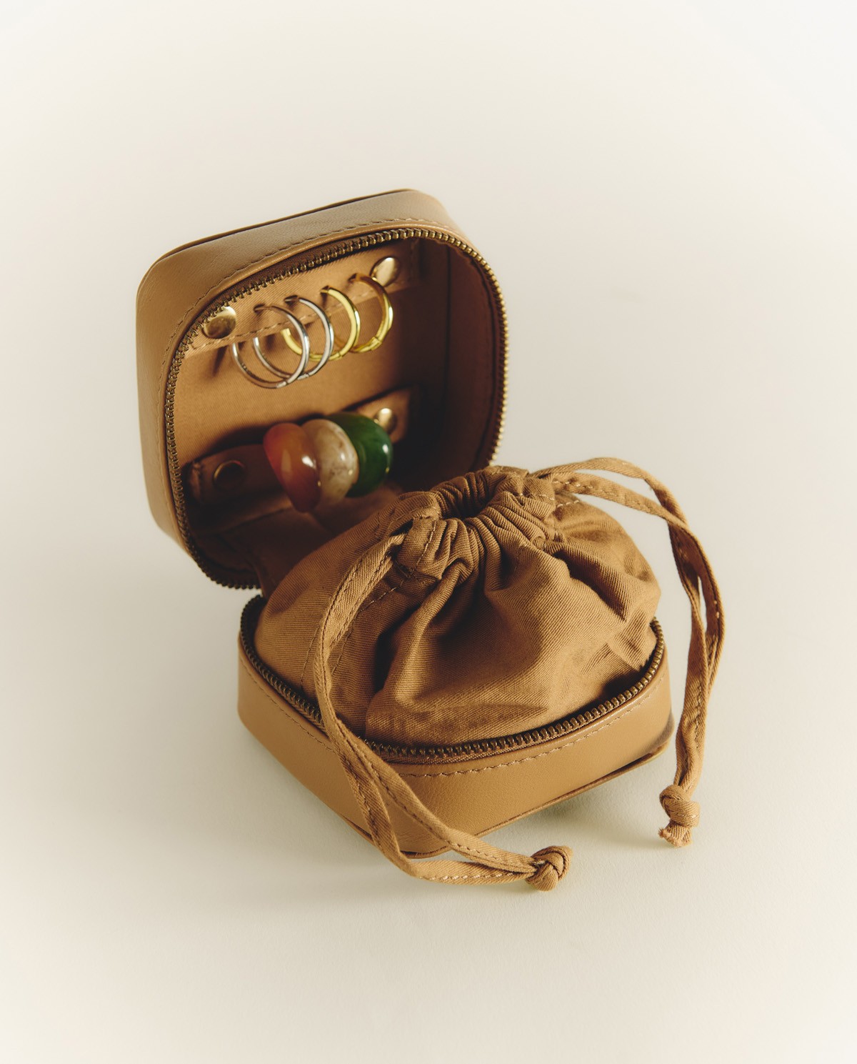 Joyero de piel camel 1