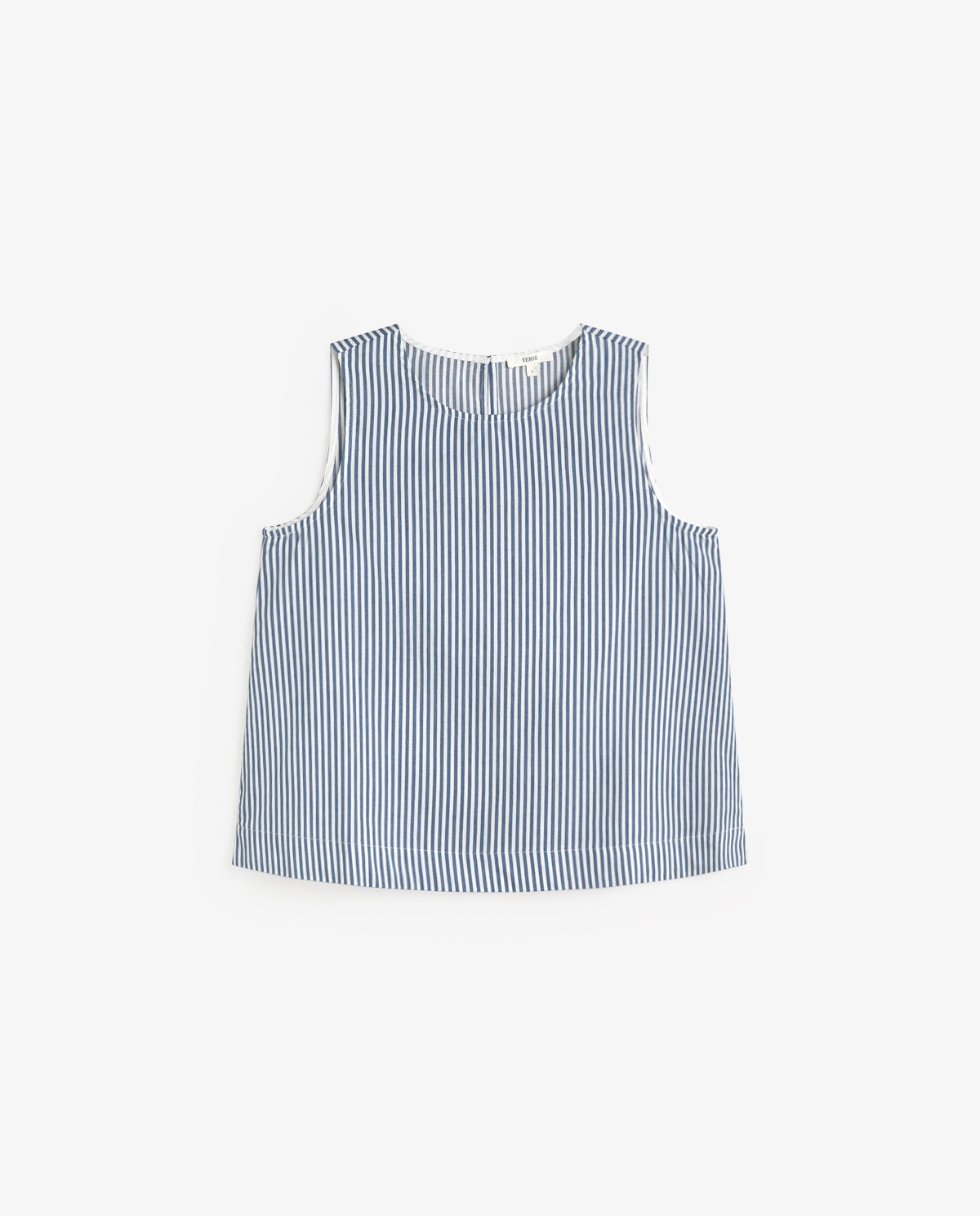 Top oversize algodón rayas en color blanco, vista frontal con detalle del tejido 7