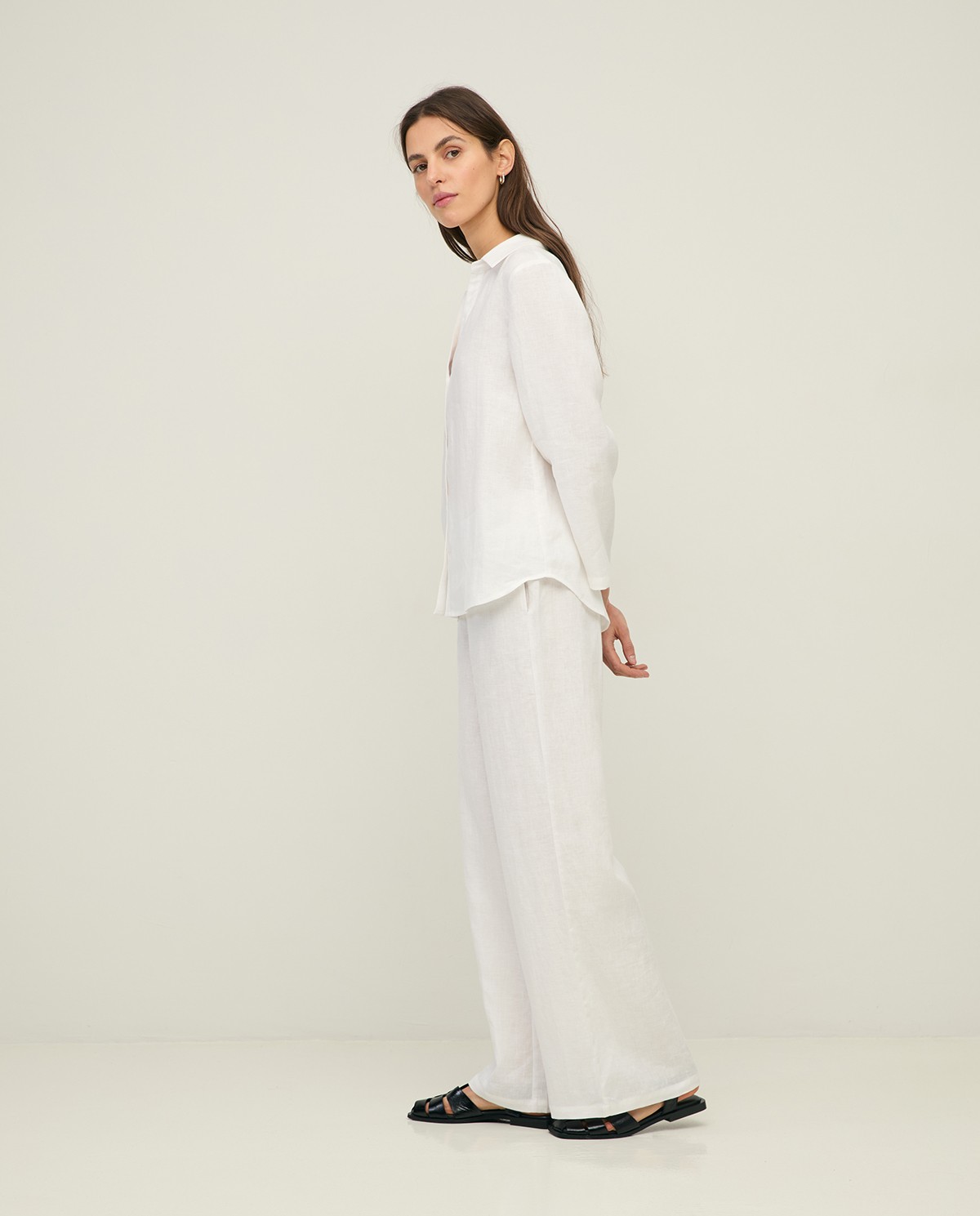 Pantalón regular fit lino