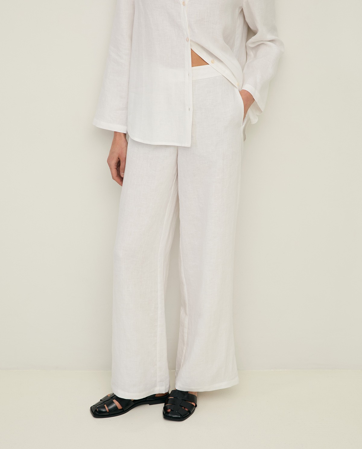 Pantalón regular fit lino