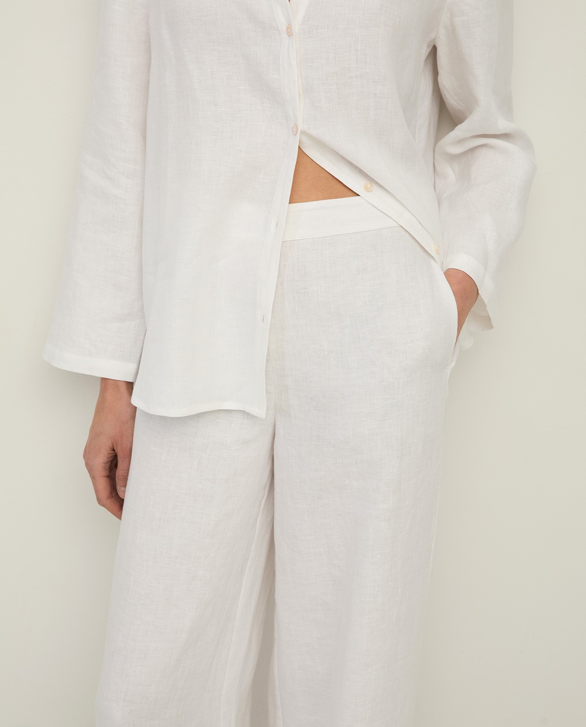 Pantalón regular fit lino