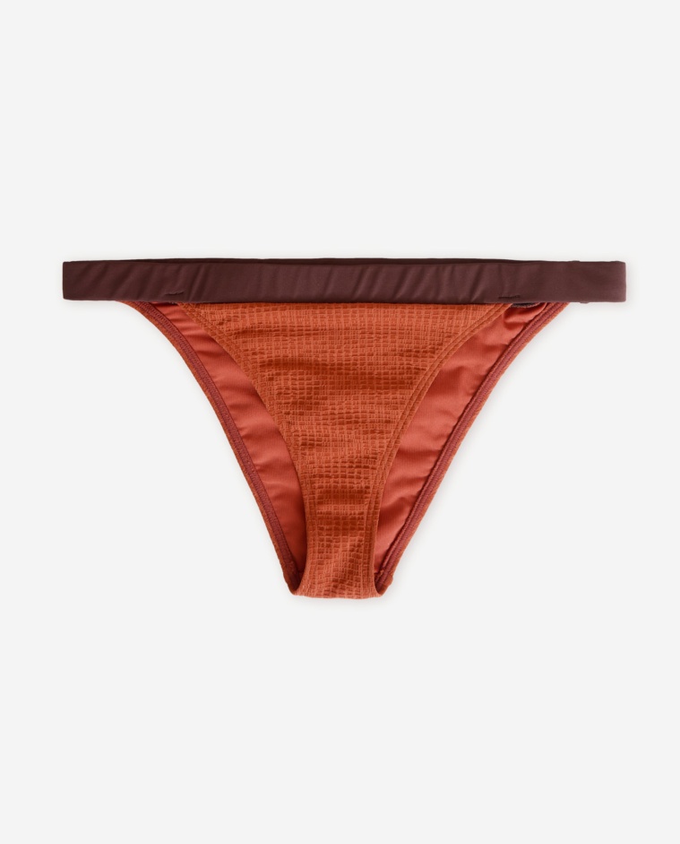 Braguita bikini bicolor en color chocolate, tejido texturizado