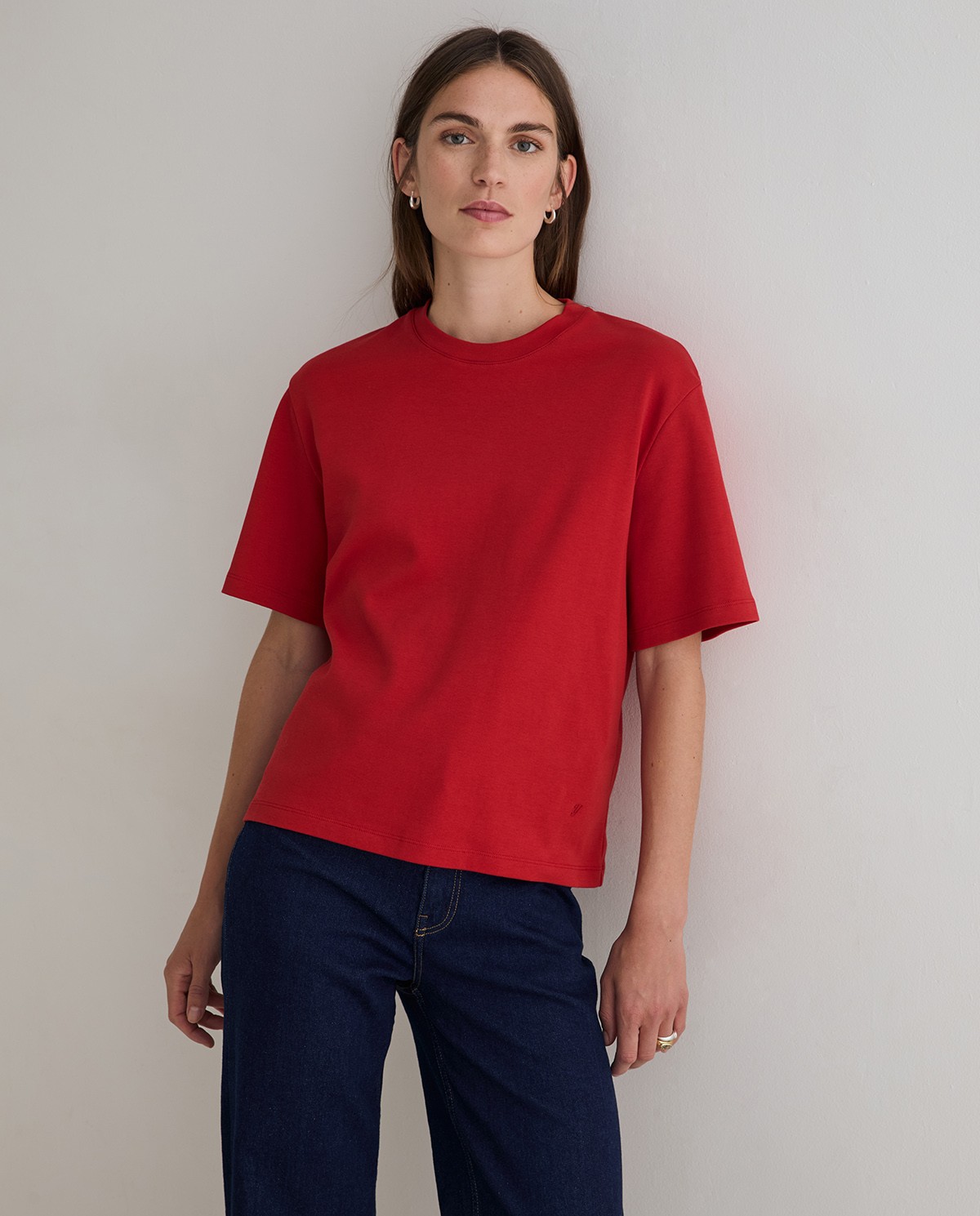 Camiseta básica manga corta en color rojo 1