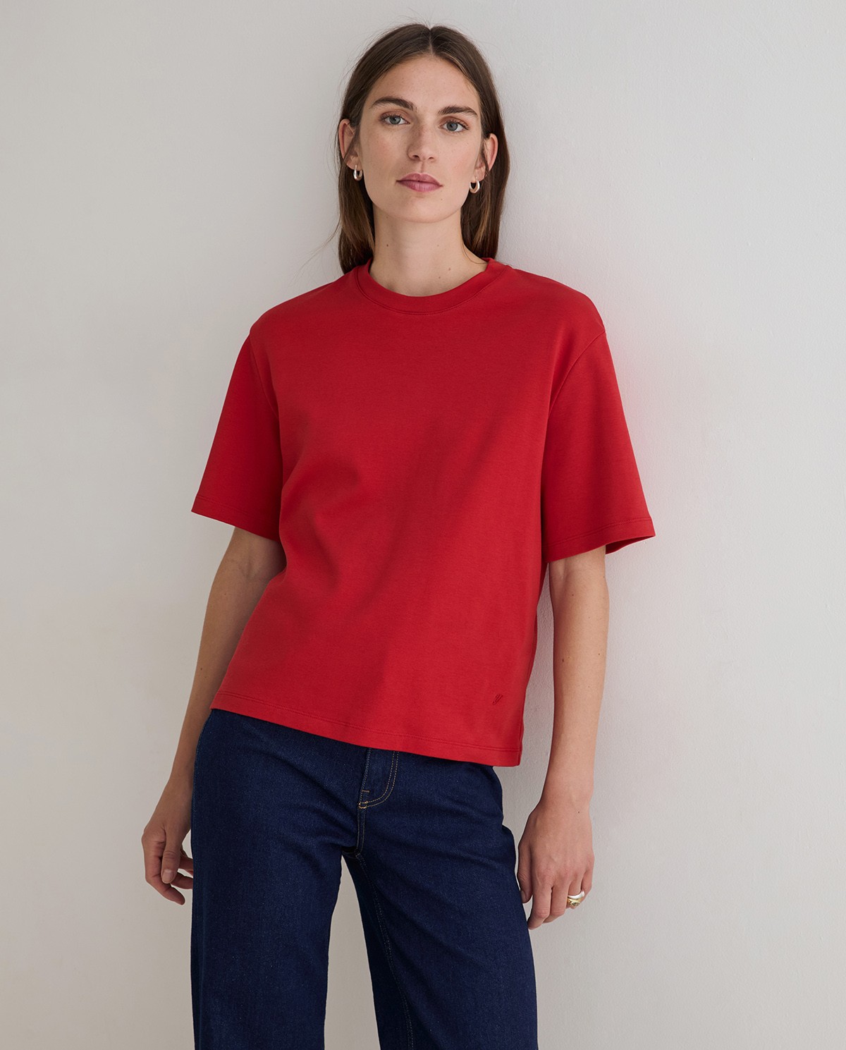 Camiseta básica manga corta en color rojo 1