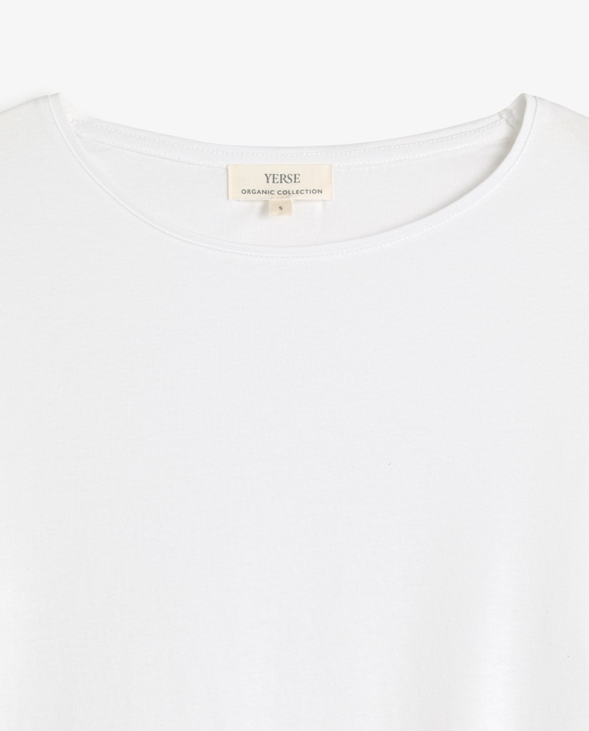 Camiseta básica manga larga en color blanco 6