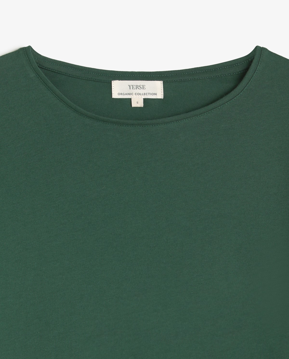Camiseta básica manga larga en color verde oscuro 6