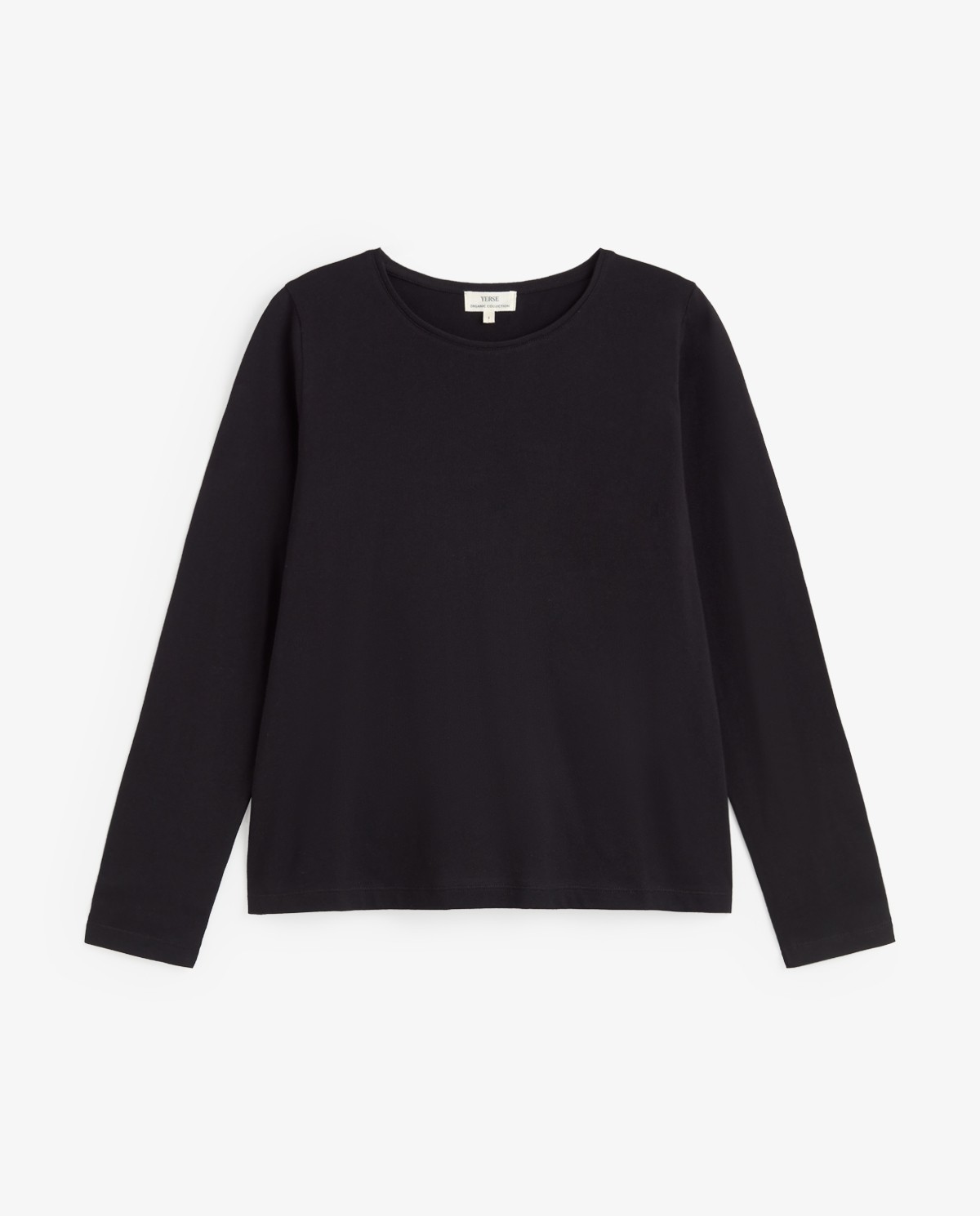Camiseta básica manga larga en color negro 6
