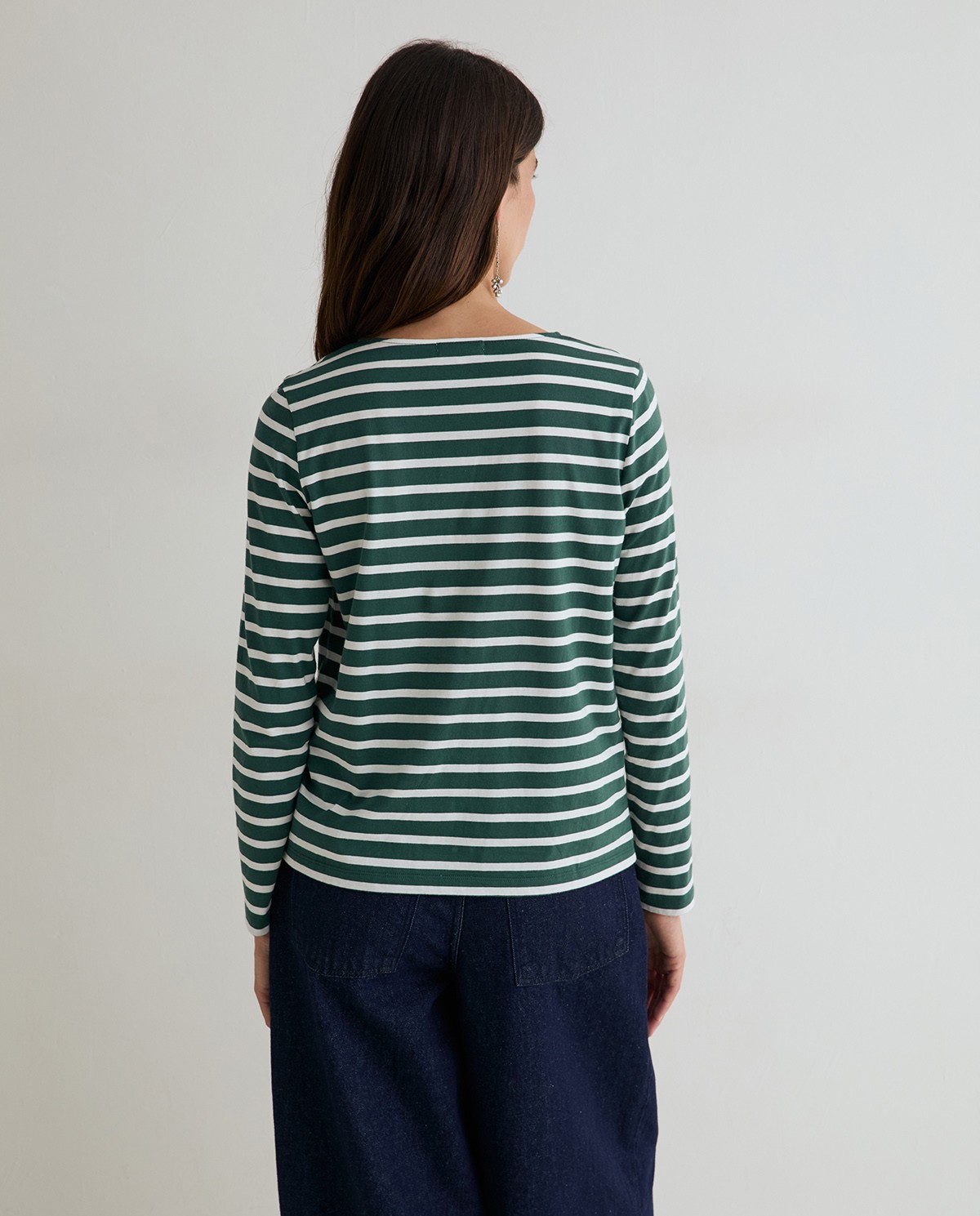 Camiseta rayas algodón orgánico en color verde y crudo 2