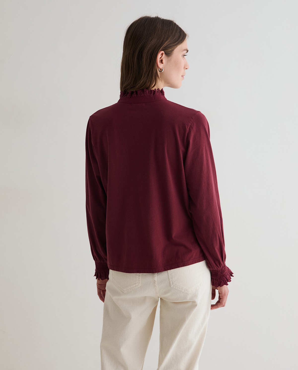 Camisa romántica granate de algodón para mujer 3