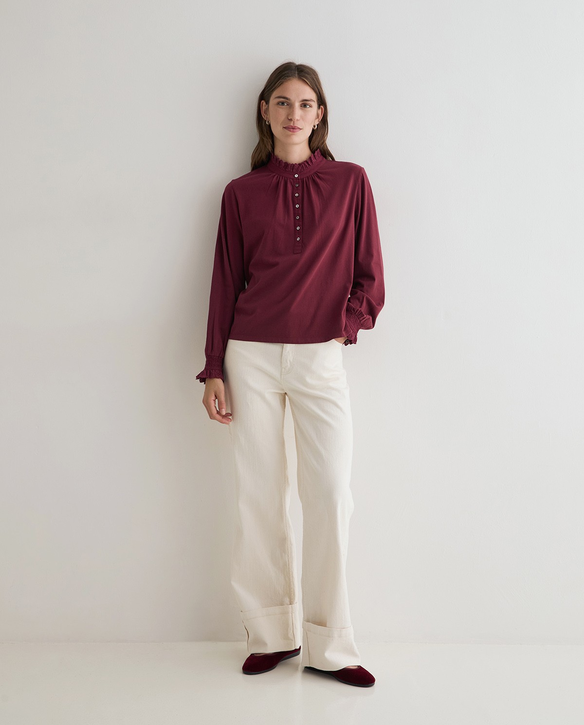 Camisa romántica granate de algodón para mujer 4