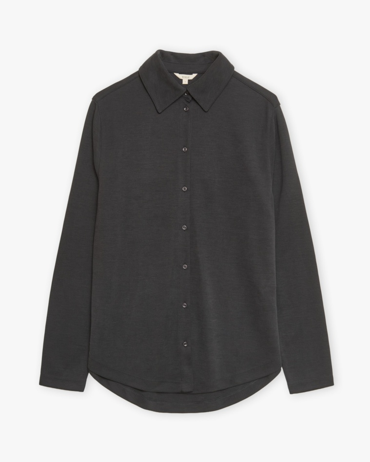 Camisa fluida en color negro