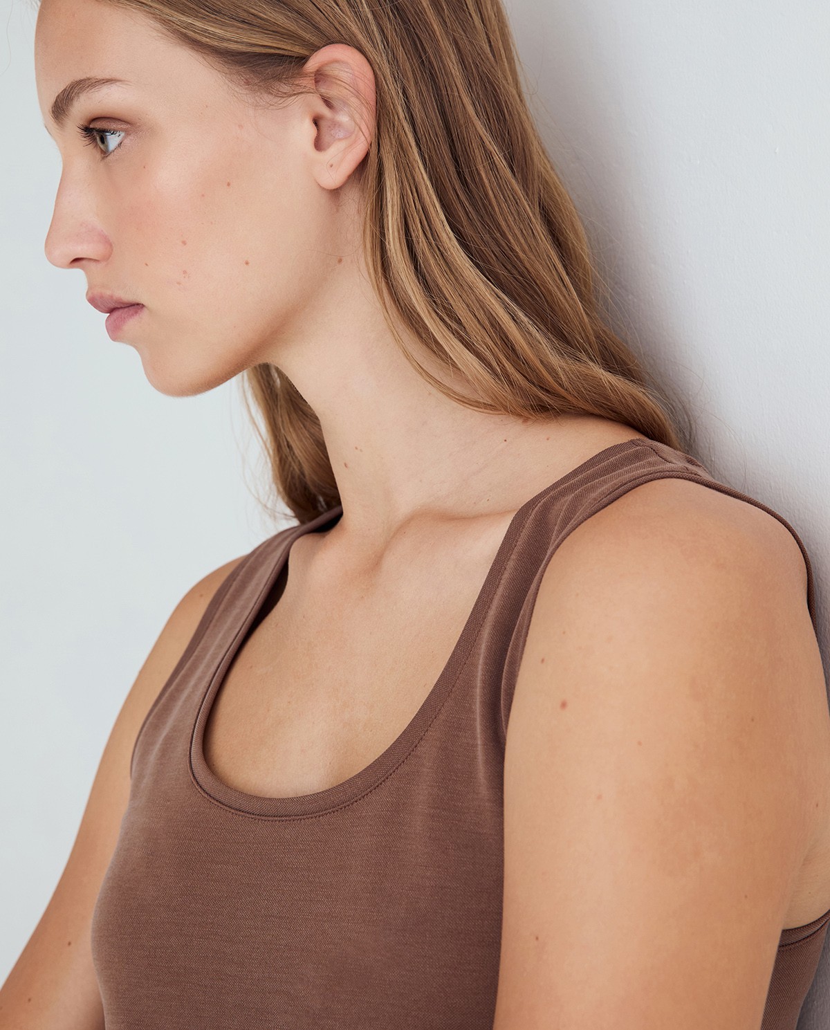 Top fluido en color camel 1