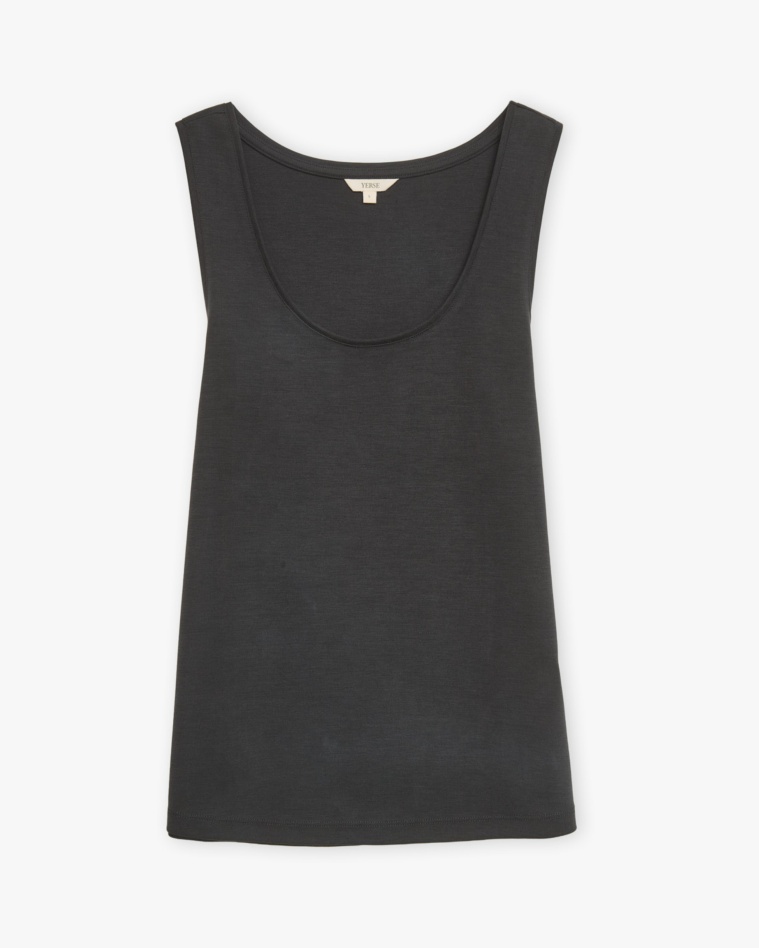 Top fluido en color negro