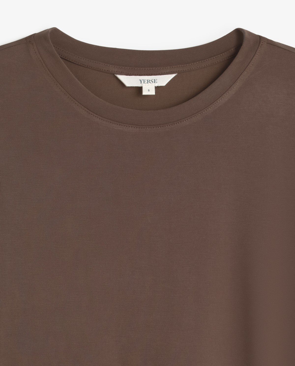 Camiseta tacto suave en color chocolate 7