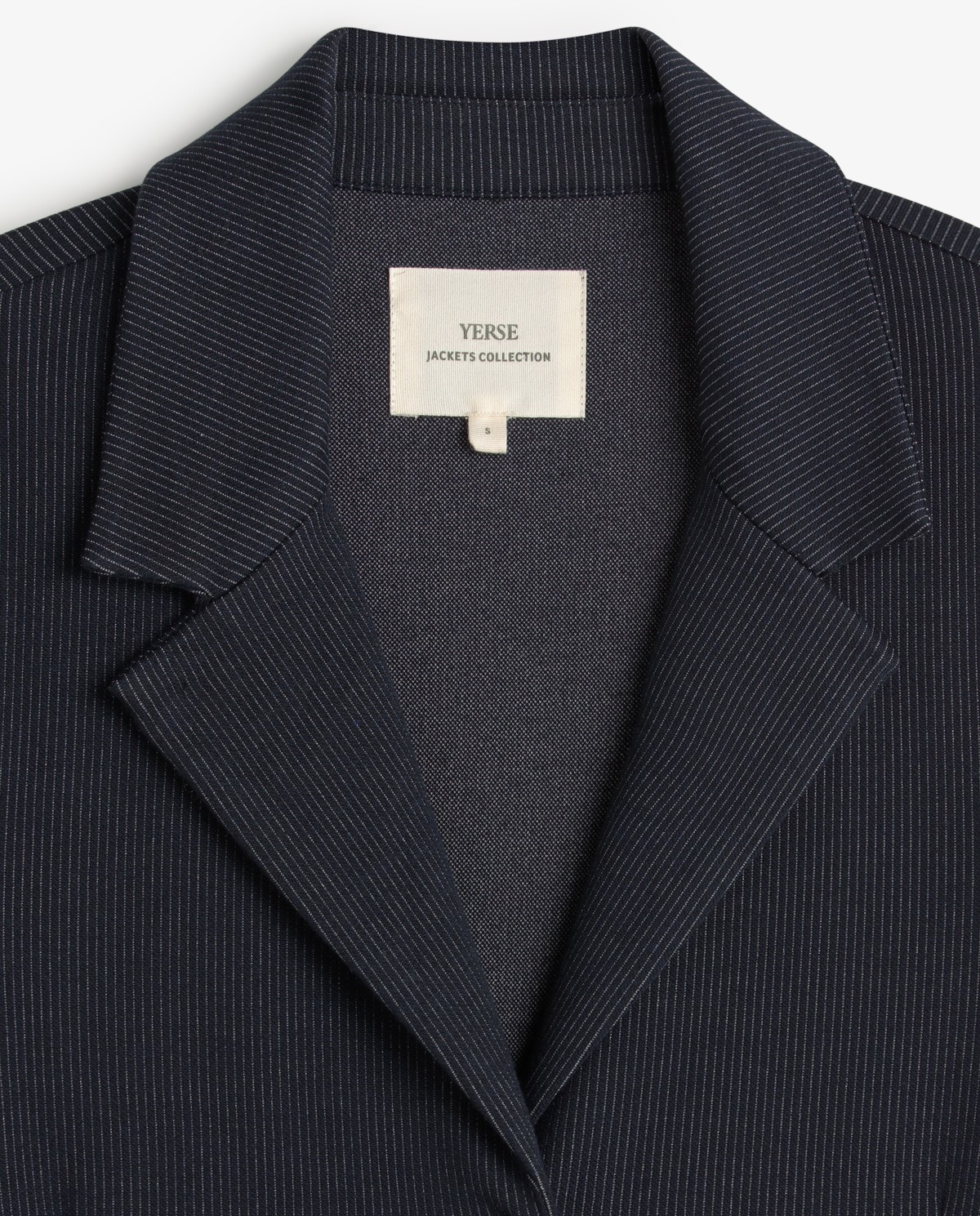 Americana de punto jacquard con estampado rayas, vista frontal con detalle del tejido 7